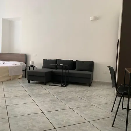 Guest house La Via Maestra *